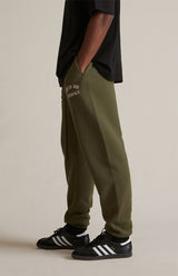 FLEECE ESSENTIAL SWEATPANT - MILITARY