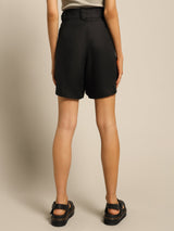 ZOE SHORT MERCH BLACK