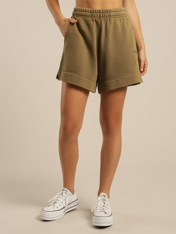 MINIMAL THRILLS FLEECE SHORT PLANTATION