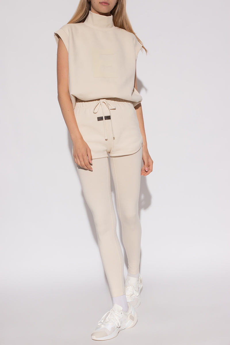 WOMEN-SHORT-EGG SHEL NC