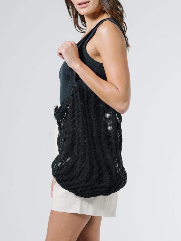 MESH SLOUCH BAG OS MERCH BLACK