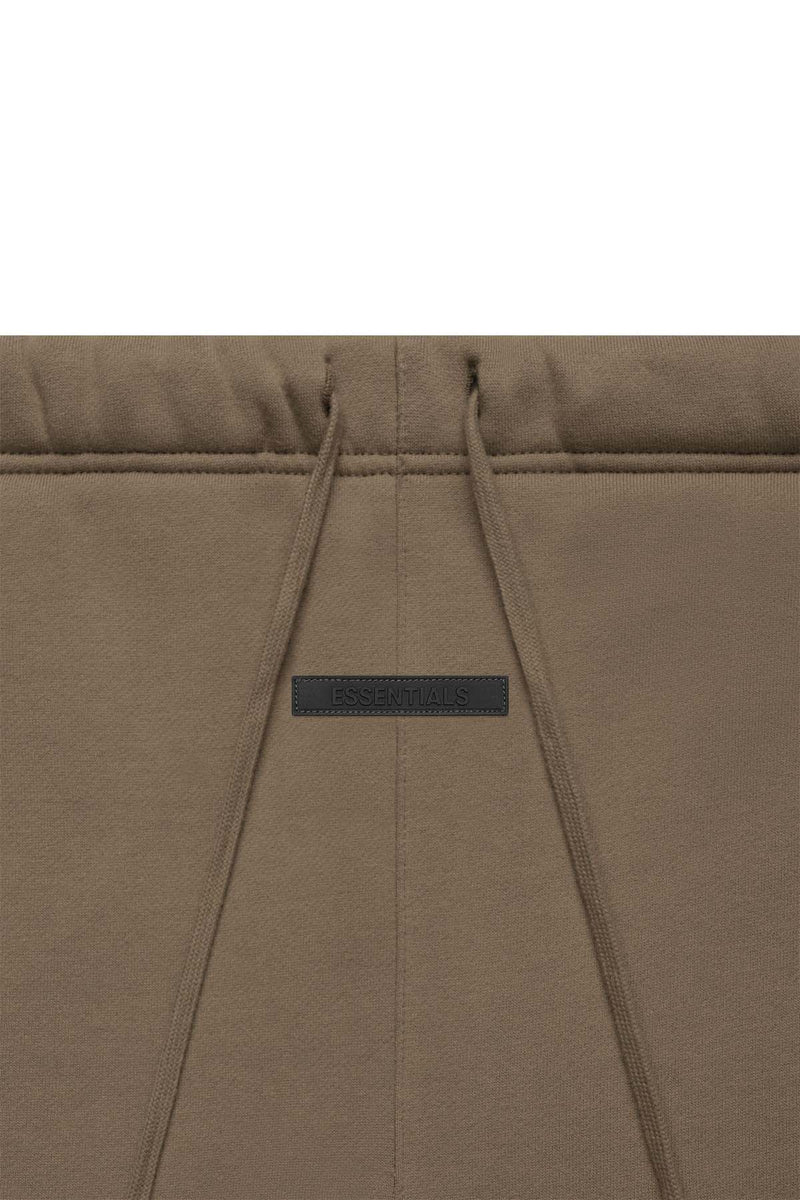 ESSENTIALS SWEATSHORT - HARVEST