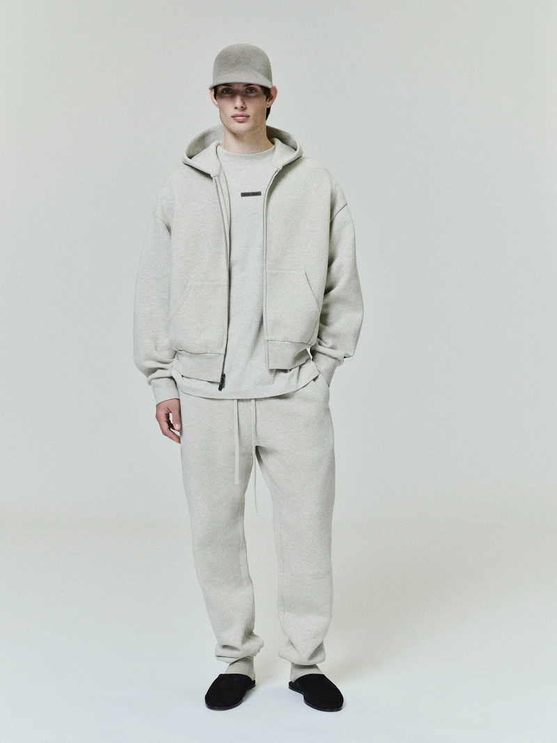 CLASSIC FIT FLEECE ZIP-UP HOODIE - HEATHER STONE