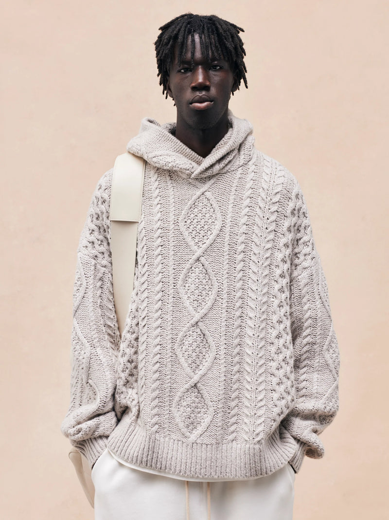 CABLE KNIT HOODIE SILVER CLOUD