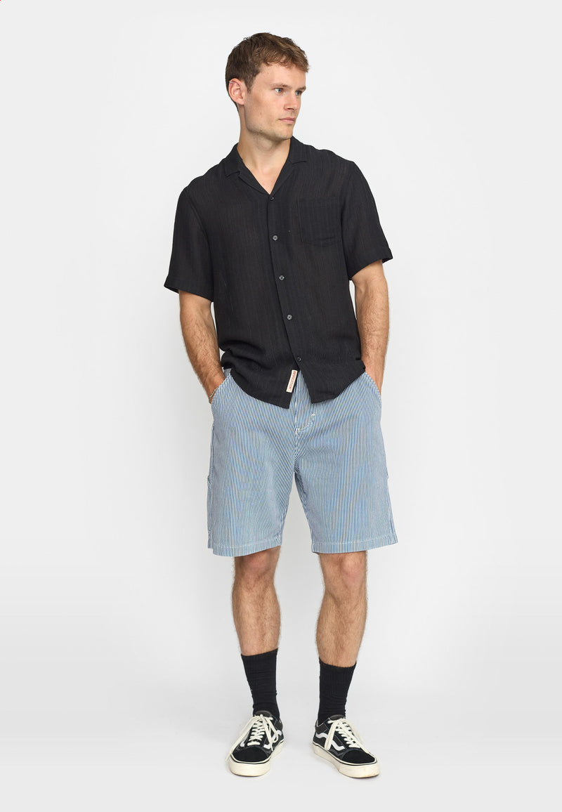 SHORT-SLEEVED CUBAN BLACK