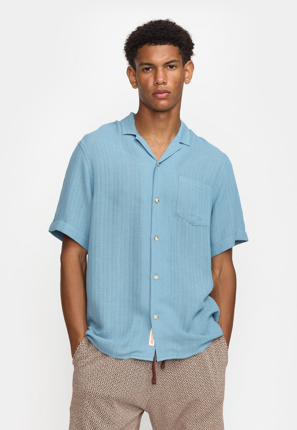 SHORT-SLEEVED CUBAN BLUE