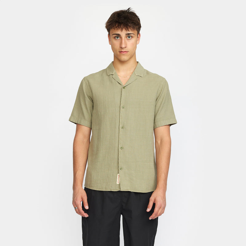 SHORT-SLEEVED CUBAN LIGHT GREEN