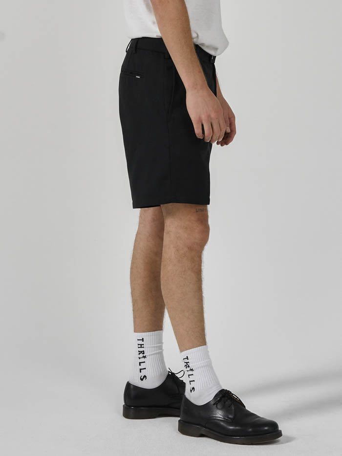 PUB SHORT-MERCH BLACK