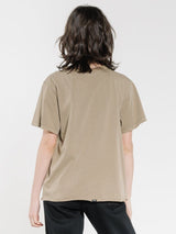 MINIMAL THRILLS RELAXED TEE MOSS