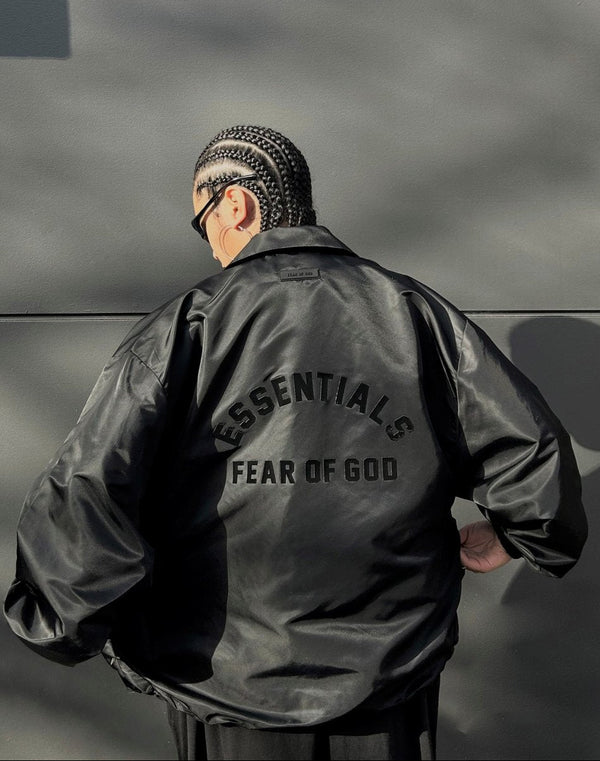 ESSENTIALS COACHES JACKET - BLACK CORE