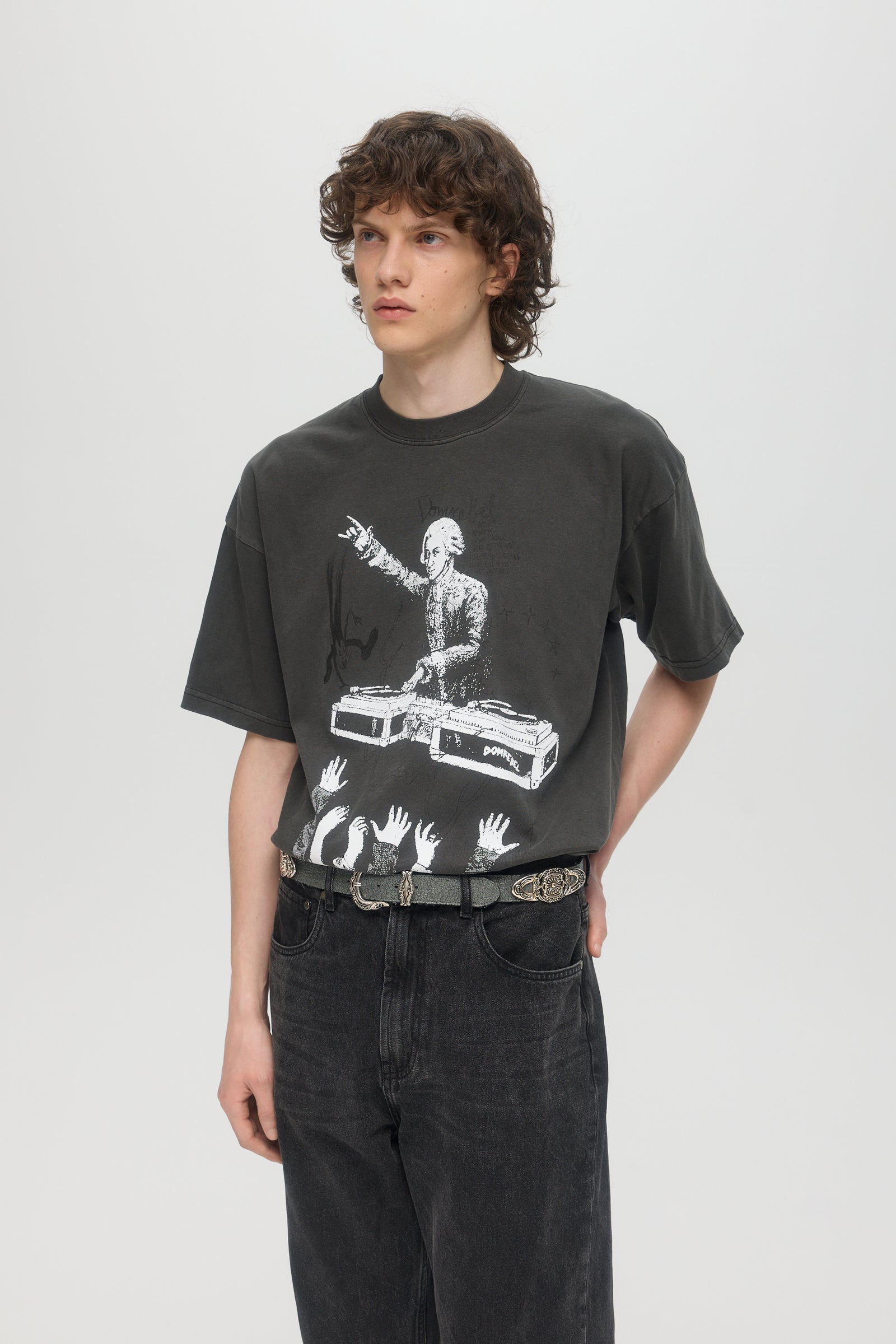 DELICATE UNIT TECHNO MOZART Tシャツ Gray XL MOZART T-SHIRT - FADED BLACK – TrashTLV